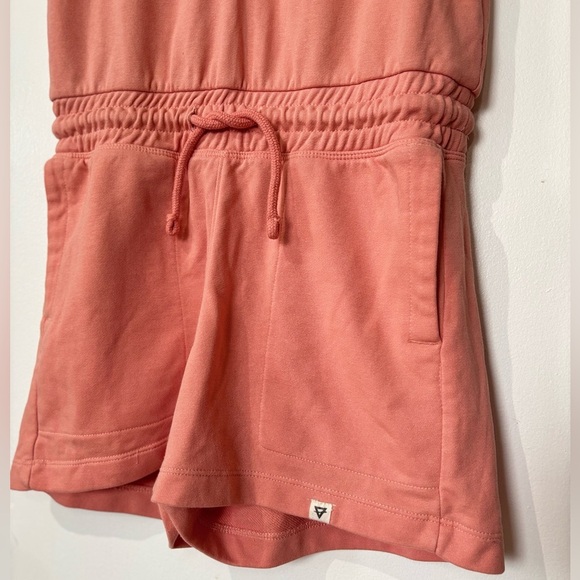 🎉4/30$🎉 Liv Sleeveless Peach Romper - Size M - Picture 5 of 6
